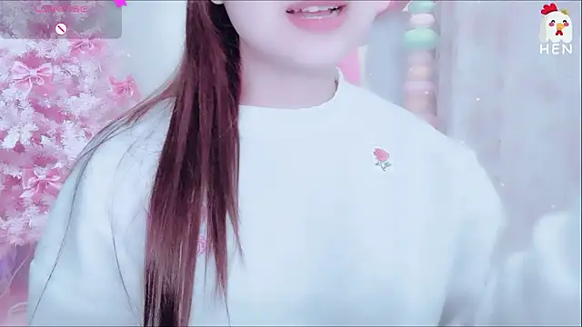 Snapshot of hen237 chatting on 11-14-25, 11:35 hen237 online show from 11-14-25, 11:35