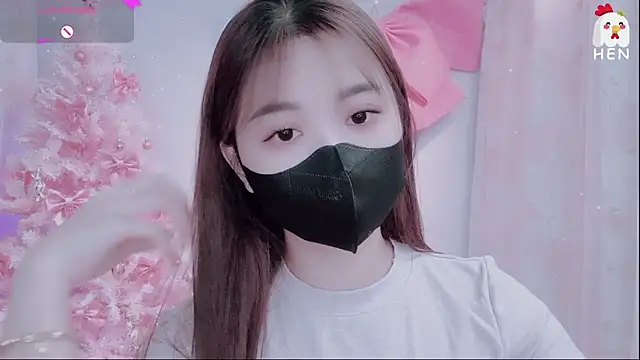 Snapshot of hen237 chatting on 11-23-25, 04:51 hen237 online show from 11-23-25, 04:51