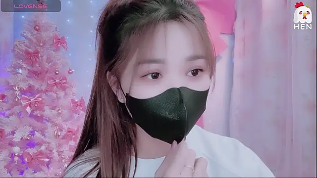 Snapshot of hen237 chatting on 11-29-25, 09:01 hen237 online show from 11-29-25, 09:01