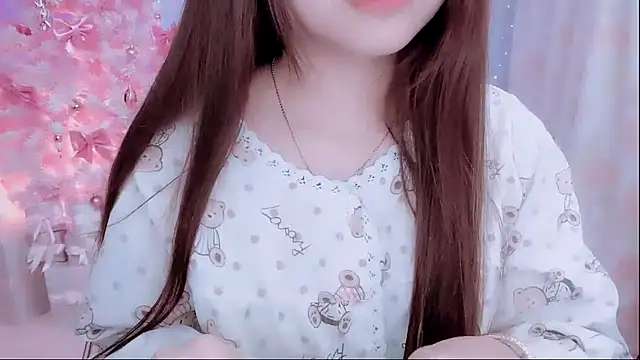 Snapshot of hen237 chatting on 11-30-25, 05:39 hen237 online show from 11-30-25, 05:39