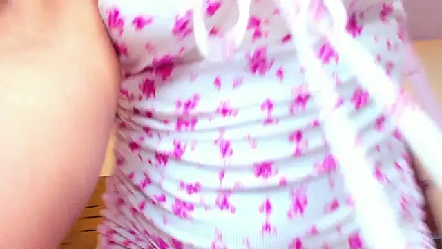 Snapshot of Julia_Haye chatting on 02-22-26, 03:29 Julia Haye online show from 02-22-26, 03:29