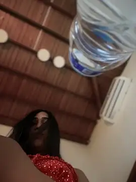 Ashly Miller online show from 11-18-25, 07:40