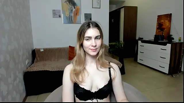 Snapshot of KaraWill chatting on 02-21-25, 11:10 KaraWill online show from 02-21-25, 11:10