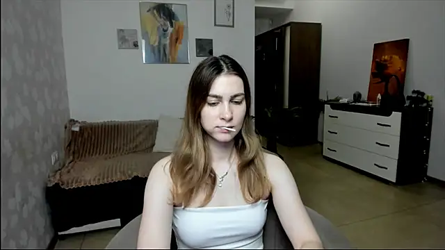 Snapshot of KaraWill chatting on 11-26-25, 08:21 KaraWill online show from 11-26-25, 08:21