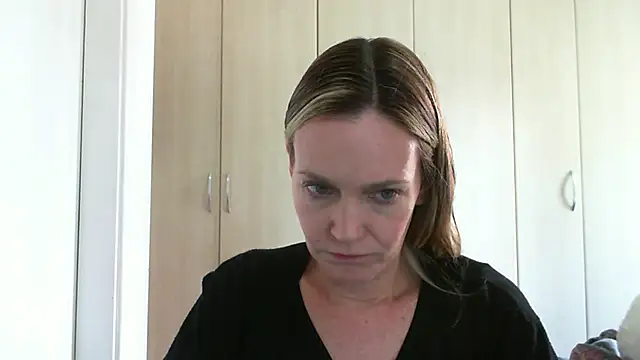 Annylove1 online show from 01-13-25, 10:47