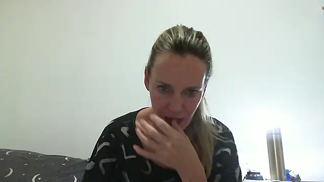 Annylove1 online show from 02-10-25, 12:41