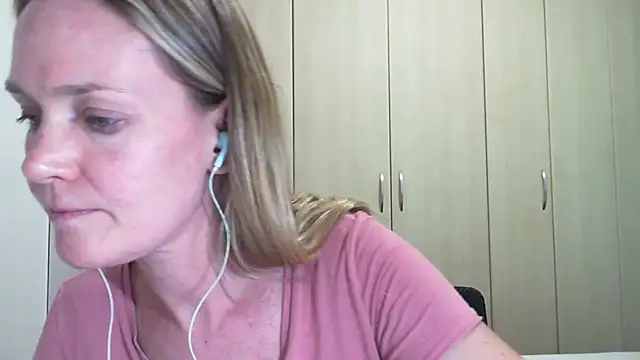 Annylove1 online show from 02-12-25, 08:50