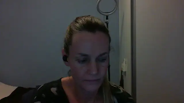 Annylove1 online show from 11-06-25, 12:00