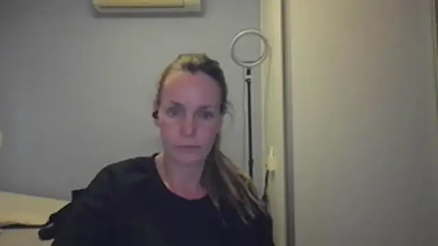 Annylove1 online show from 11-17-25, 12:16