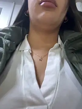 Hannahoff online show from 11-06-25, 12:33