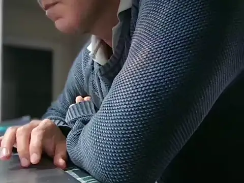 Snapshot of ALPHANDRE chatting on 01-15-26, 09:14 ALPHANDRE online show from 01-15-26, 09:14