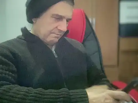 Snapshot of ALPHANDRE chatting on 02-08-26, 06:33 ALPHANDRE online show from 02-08-26, 06:33