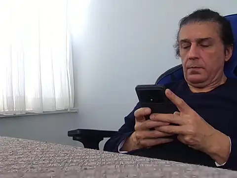 Snapshot of ALPHANDRE chatting on 04-04-26, 07:28 ALPHANDRE online show from 04-04-26, 07:28