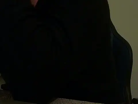 Snapshot of ALPHANDRE chatting on 04-06-26, 05:47 ALPHANDRE online show from 04-06-26, 05:47