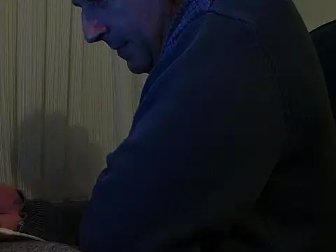 Snapshot of ALPHANDRE chatting on 04-08-26, 06:52 ALPHANDRE online show from 04-08-26, 06:52