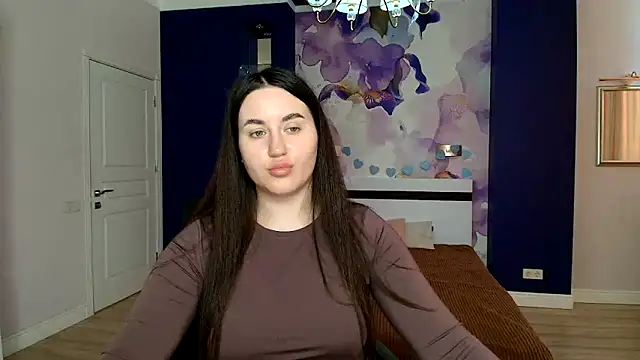 Roxie Bradley online show from 03-11-25, 06:53