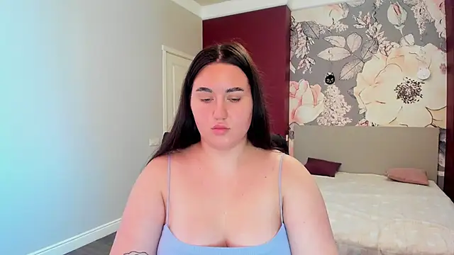 Roxie Bradley online show from 11-14-25, 07:51