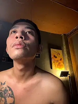 Snapshot of xlovercum chatting on 01-11-26, 08:47 xlovercum online show from 01-11-26, 08:47