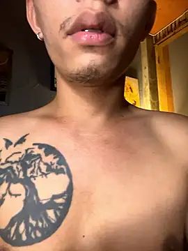 Snapshot of xlovercum chatting on 01-12-26, 06:13 xlovercum online show from 01-12-26, 06:13