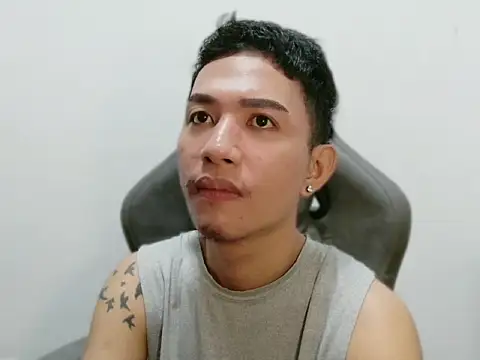 Snapshot of xlovercum chatting on 02-11-26, 08:41 xlovercum online show from 02-11-26, 08:41