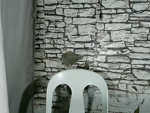 Snapshot of xlovercum chatting on 02-25-26, 05:22 xlovercum online show from 02-25-26, 05:22