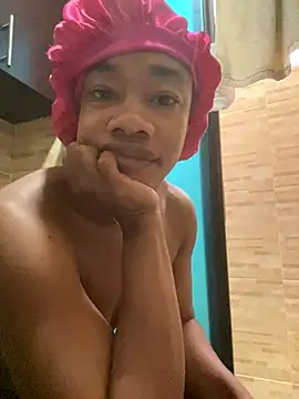  yisela  online show from 11-21-25, 03:33