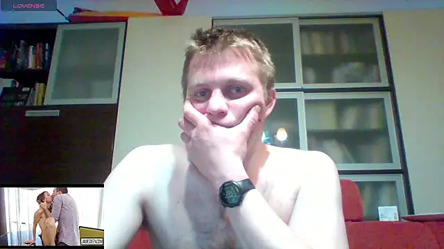 Snapshot of Matttthees chatting on 01-12-25, 03:39 Matttthees online show from 01-12-25, 03:39