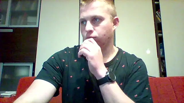 Snapshot of Matttthees chatting on 10-15-25, 04:18 Matttthees online show from 10-15-25, 04:18