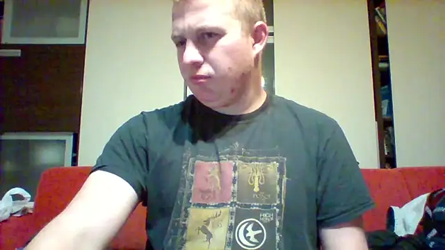 Snapshot of Matttthees chatting on 10-18-25, 01:52 Matttthees online show from 10-18-25, 01:52