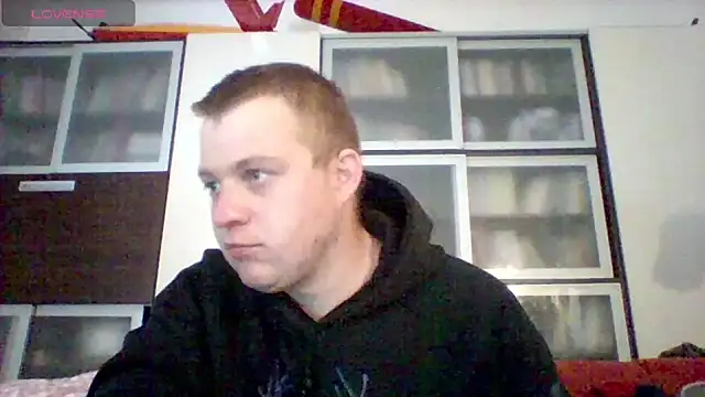 Snapshot of Matttthees chatting on 11-02-25, 03:58 Matttthees online show from 11-02-25, 03:58