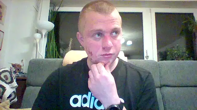 Snapshot of Matttthees chatting on 11-13-25, 09:47 Matttthees online show from 11-13-25, 09:47