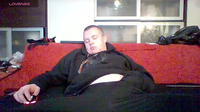 Snapshot of Matttthees chatting on 11-23-25, 06:19 Matttthees online show from 11-23-25, 06:19