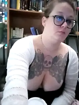 edgexchaos online show from 11-15-25, 01:51