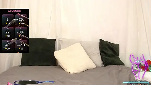 Snapshot of kattyytaylor chatting on 10-22-25, 02:12 kattyytaylor online show from 10-22-25, 02:12