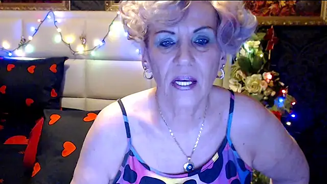 Snapshot of HappyWomanOn chatting on 01-23-25, 07:18 HappyWomanOn online show from 01-23-25, 07:18