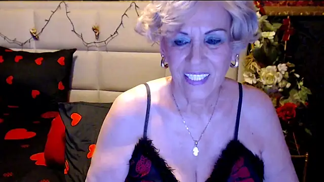 Snapshot of HappyWomanOn chatting on 01-27-25, 10:16 HappyWomanOn online show from 01-27-25, 10:16