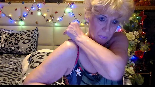 HappyWomanOn online show from 11-16-25, 10:10