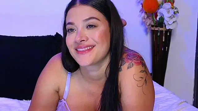 Snapshot of Marianaa_Lopezz chatting on 01-28-25, 01:29 Marianaa Lopezz online show from 01-28-25, 01:29