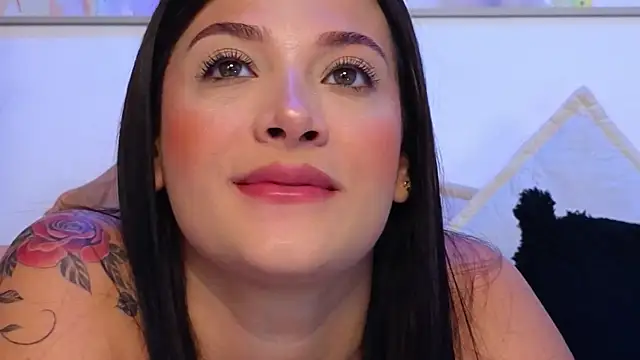 Snapshot of Marianaa_Lopezz chatting on 02-28-25, 03:15 Marianaa Lopezz online show from 02-28-25, 03:15