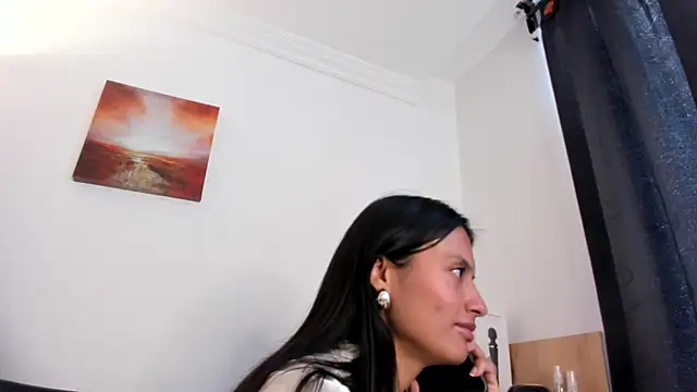 nia  white online show from 12-04-25, 07:11