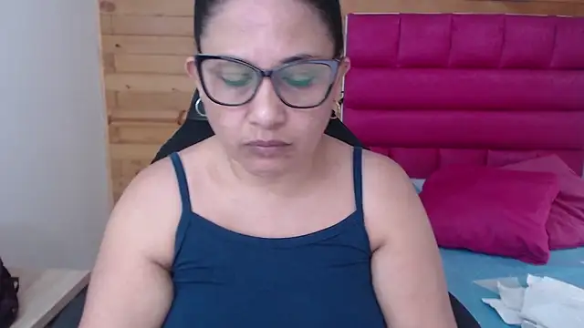 Katha Marck online show from 12-24-24, 03:37