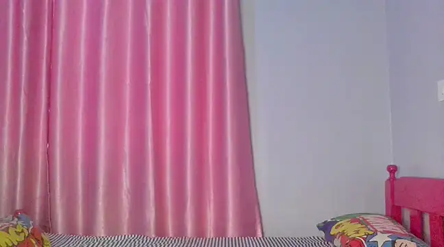 Snapshot of supersexydiva chatting on 03-16-25, 05:14 supersexydiva online show from 03-16-25, 05:14