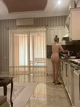 Amazoniiaa online show from 02-19-25, 09:06