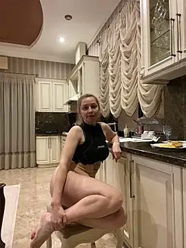Amazoniiaa online show from 03-05-25, 06:34