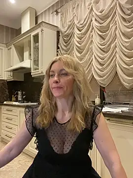 Amazoniiaa online show from 03-08-25, 06:58