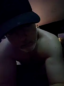 Hotredheadandtoungelasher online show from 12-22-25, 10:12