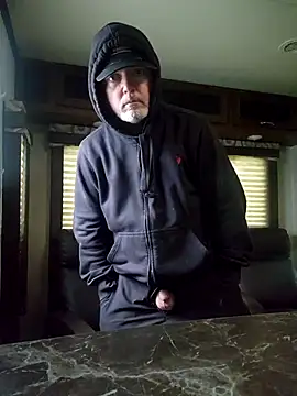 Snapshot of Hotredheadandtoungelasher chatting on 02-05-26, 03:05 Hotredheadandtoungelasher online show from 02-05-26, 03:05