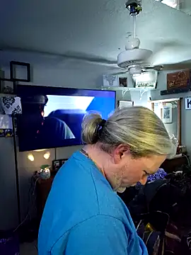 Snapshot of Hotredheadandtoungelasher chatting on 02-28-26, 04:57 Hotredheadandtoungelasher online show from 02-28-26, 04:57