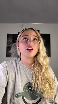 Irisweet  online show from 11-16-25, 09:31