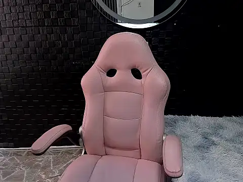 Snapshot of mature_sexi40 chatting on 11-08-25, 12:27 mature sexi40 online show from 11-08-25, 12:27